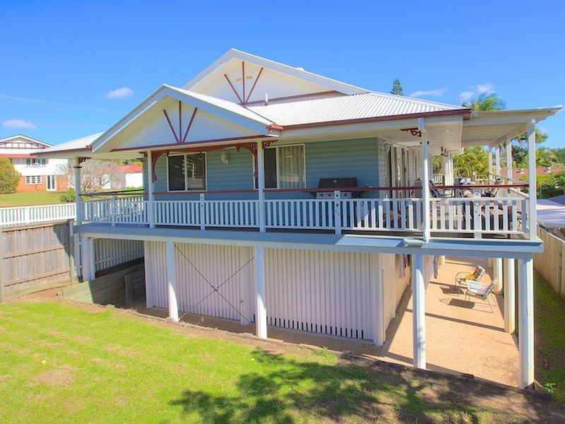 1 Salisbury Street, Redland Bay QLD 4165