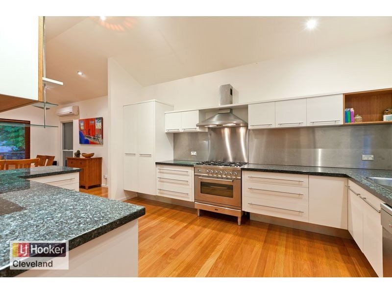 28 Thistle Street, Ormiston QLD 4160