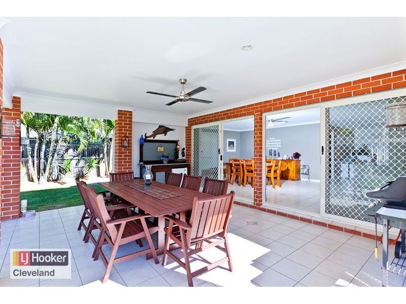 12 Darcelle Place, Ormiston QLD 4160