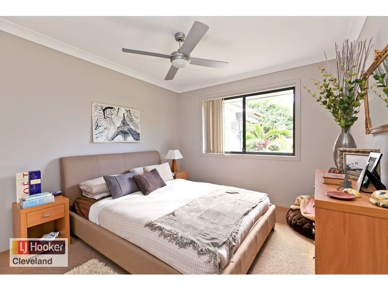25 Attenborough Cct, Redland Bay QLD 4165