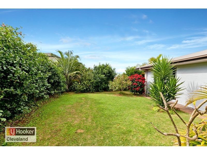 25 Attenborough Cct, Redland Bay QLD 4165