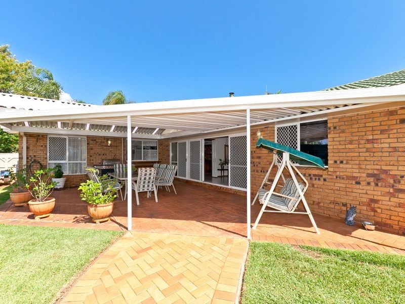 4 Sylvania Street, Wellington Point QLD 4160