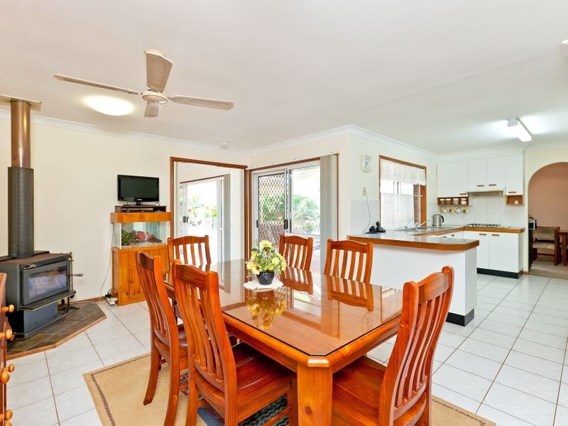 4 Sylvania Street, Wellington Point QLD 4160