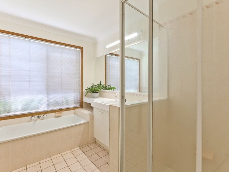 4 Sylvania Street, Wellington Point QLD 4160