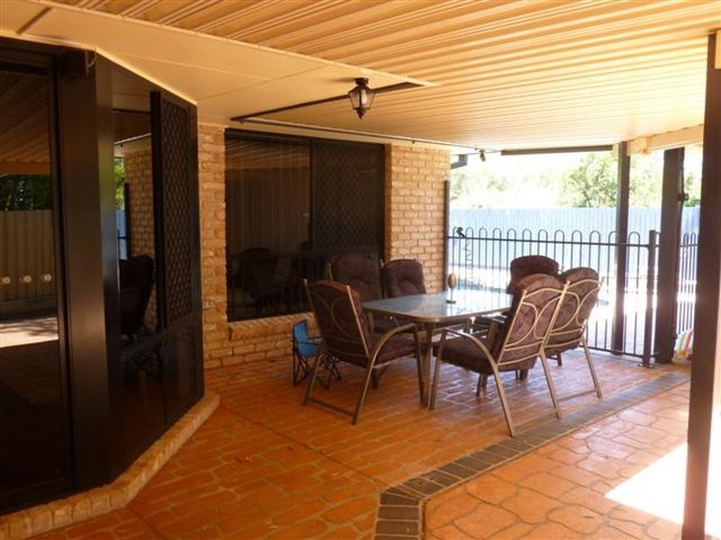 15 Olympus Drive, Cleveland QLD 4163