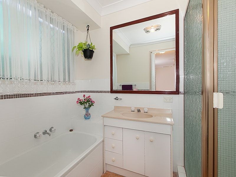 1/56 Benfer Road, Victoria Point QLD 4165