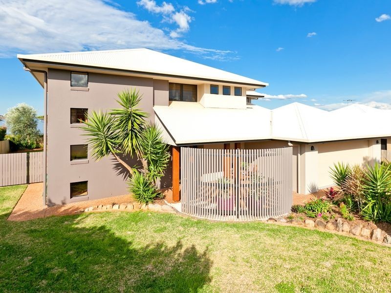 10 Hayman Street, Redland Bay QLD 4165