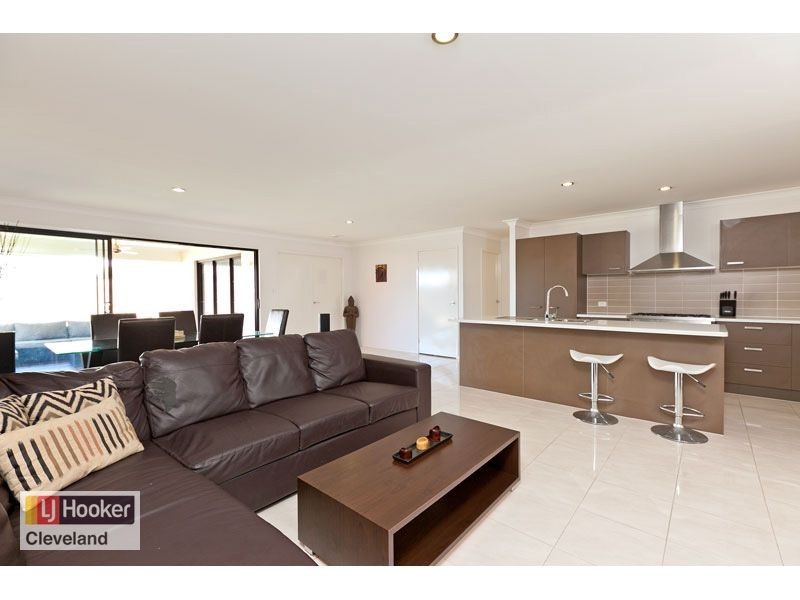 24 Sapium Road, Redland Bay QLD 4165