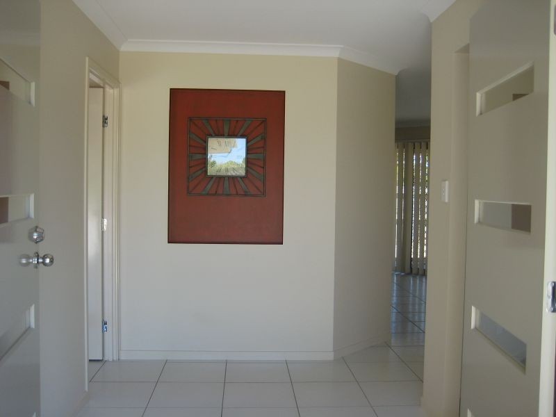 16 Amalia Street, Birkdale QLD 4159