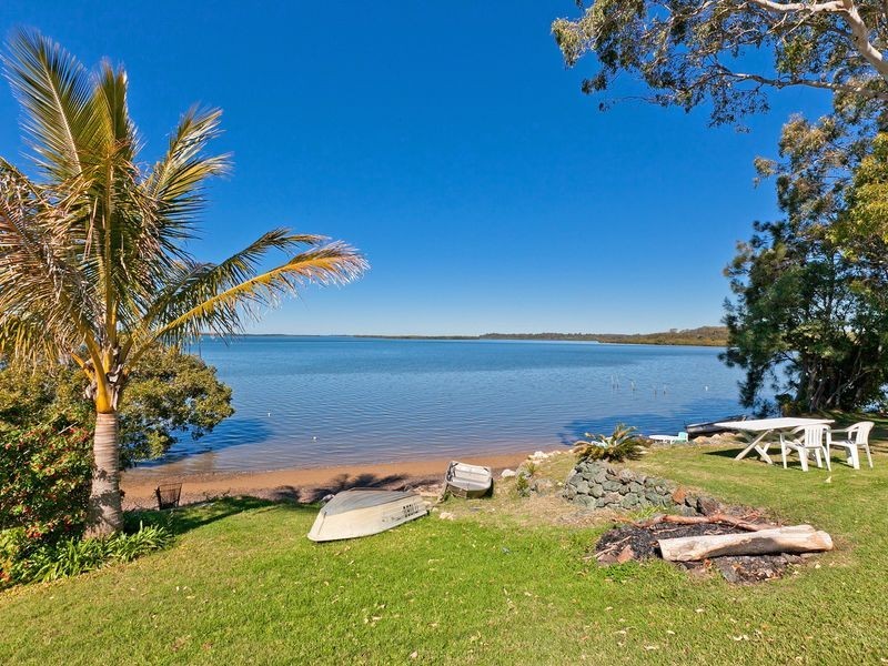 14-16 Michael Street, Redland Bay QLD 4165