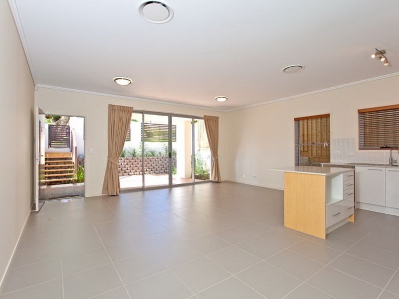 Unit 6 62- Island Street, Cleveland QLD 4163