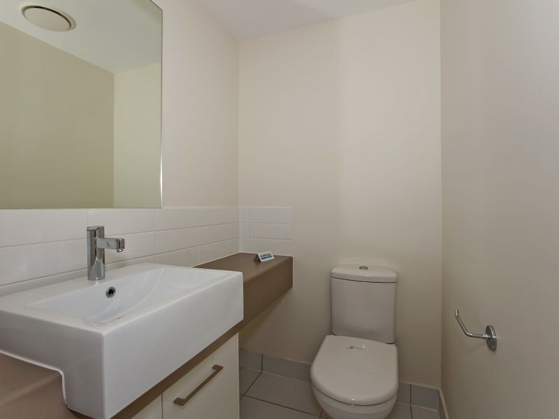 Unit 6 62- Island Street, Cleveland QLD 4163