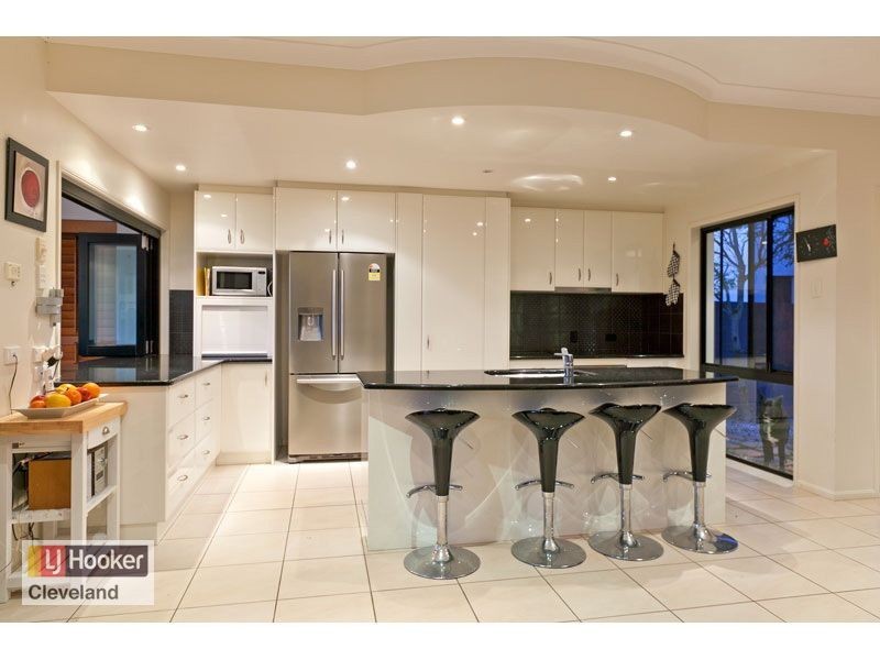 3 Devonstone Street, Cleveland QLD 4163