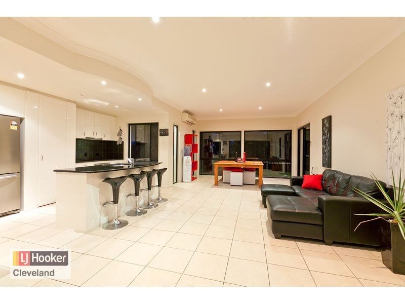 3 Devonstone Street, Cleveland QLD 4163