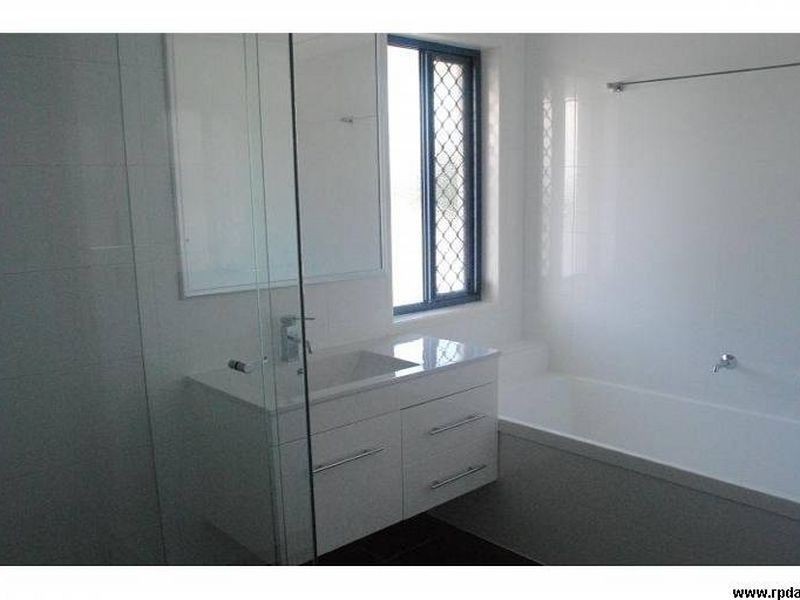 535 Main Road, Wellington Point QLD 4160
