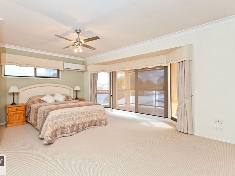 18 Mainroyal Court, Raby Bay QLD 4163