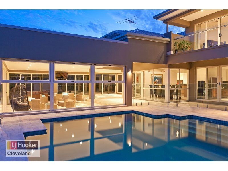 8 Piermont Place, Raby Bay QLD 4163