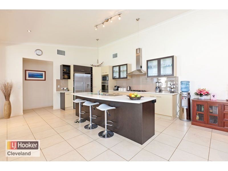 16 Reef Street, Thornlands QLD 4164