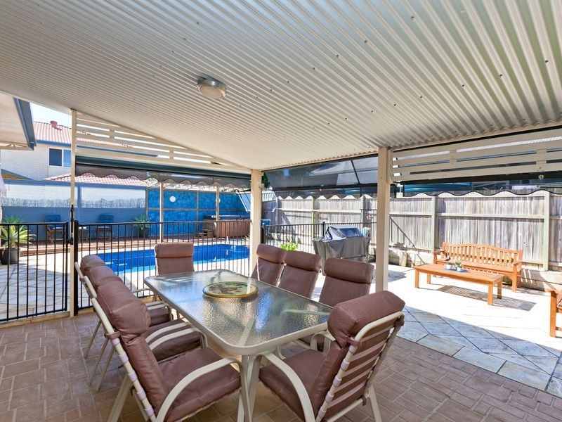 16 Reef Street, Thornlands QLD 4164