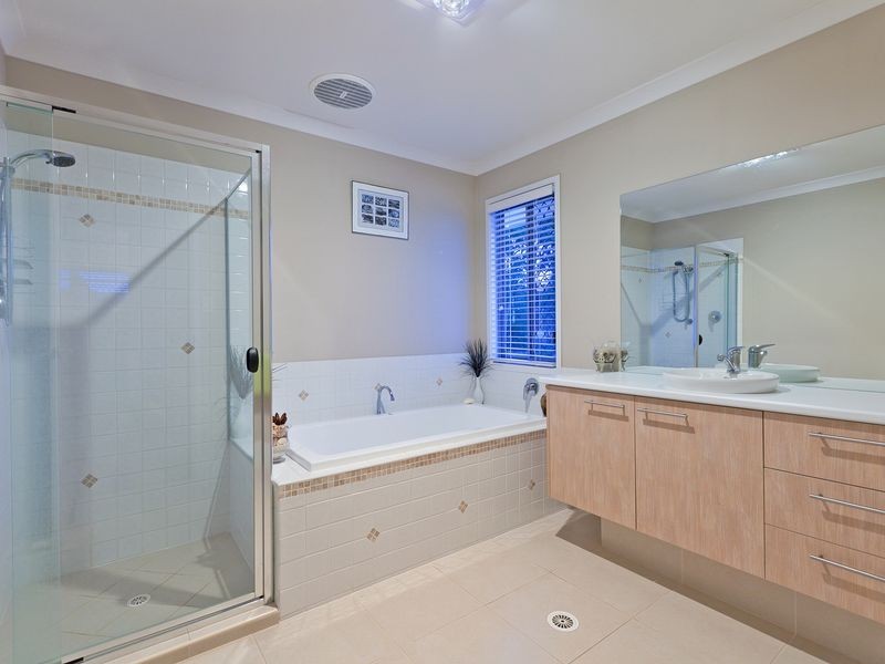 25 Whitby Place, Thornlands QLD 4164