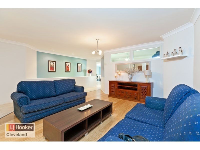 2 Cedarview Place, Wellington Point QLD 4160