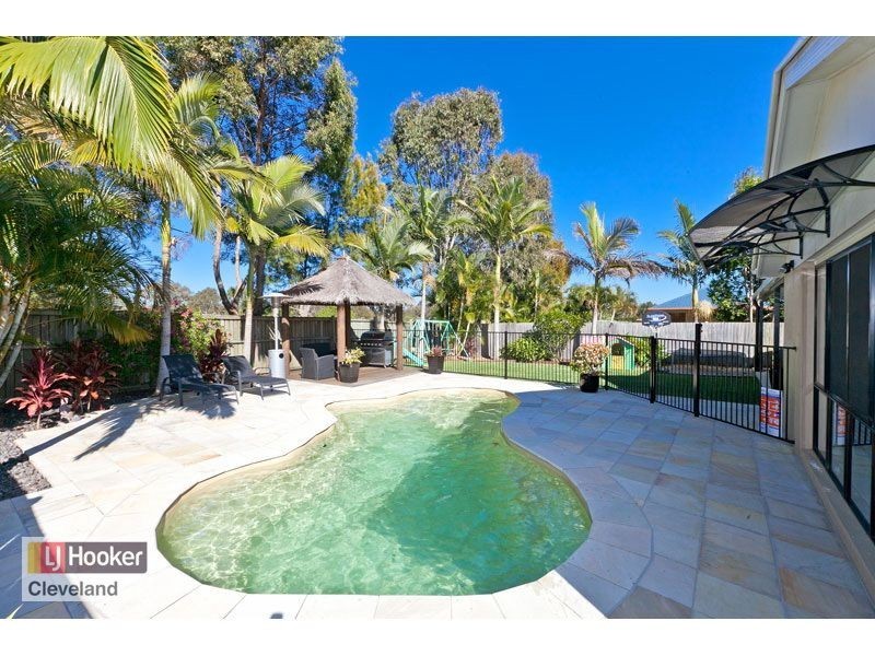 2 Cedarview Place, Wellington Point QLD 4160