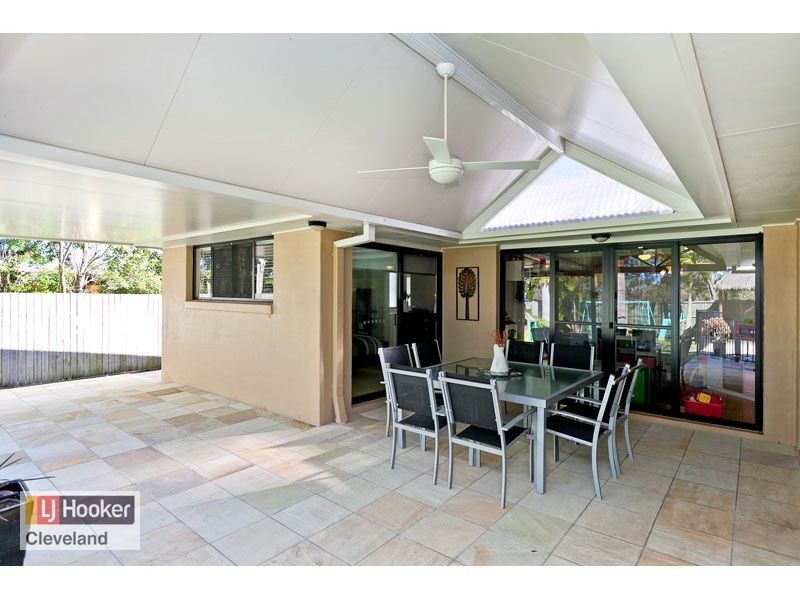 2 Cedarview Place, Wellington Point QLD 4160