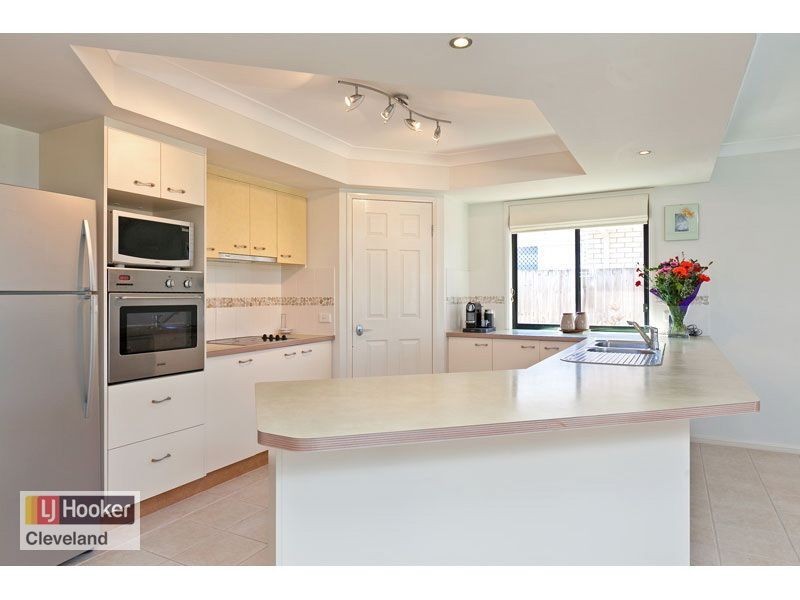2 Cedarview Place, Wellington Point QLD 4160