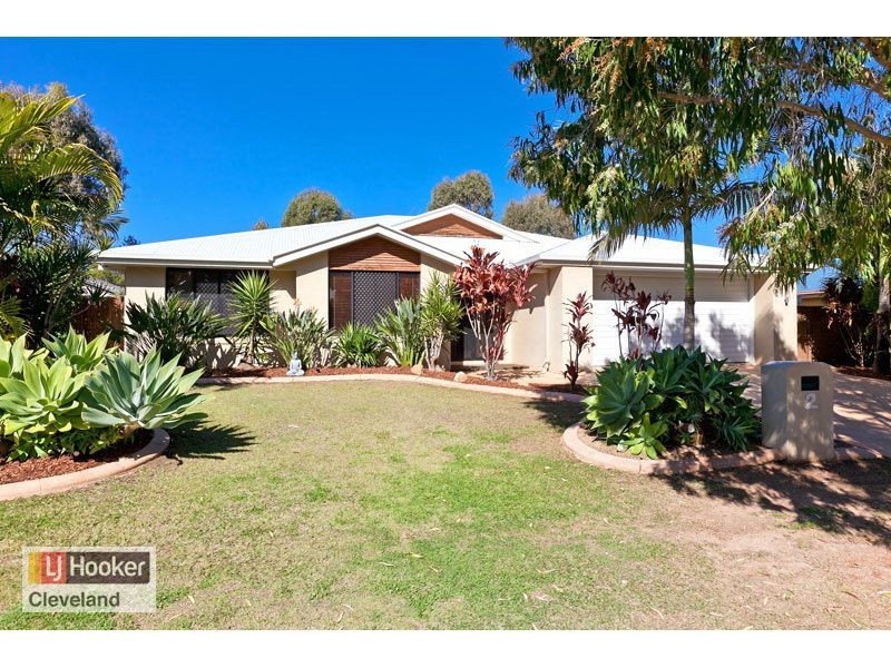 2 Cedarview Place, Wellington Point QLD 4160