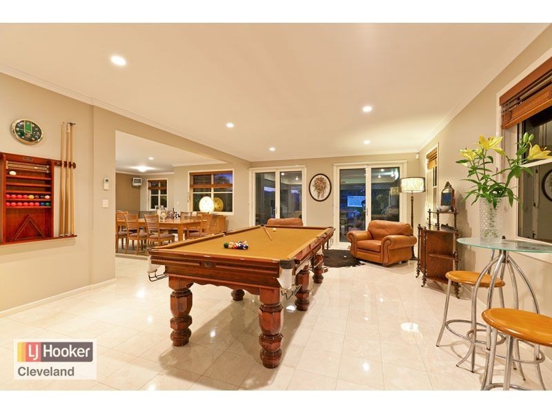 12 Mainroyal Court, Raby Bay QLD 4163