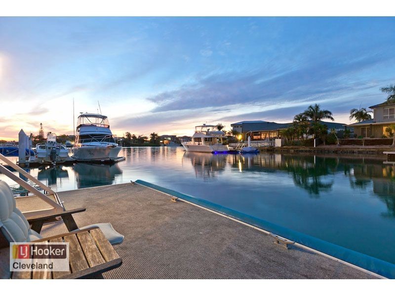 12 Mainroyal Court, Raby Bay QLD 4163