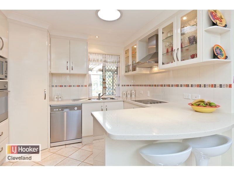 12 Buckler Court, Redland Bay QLD 4165