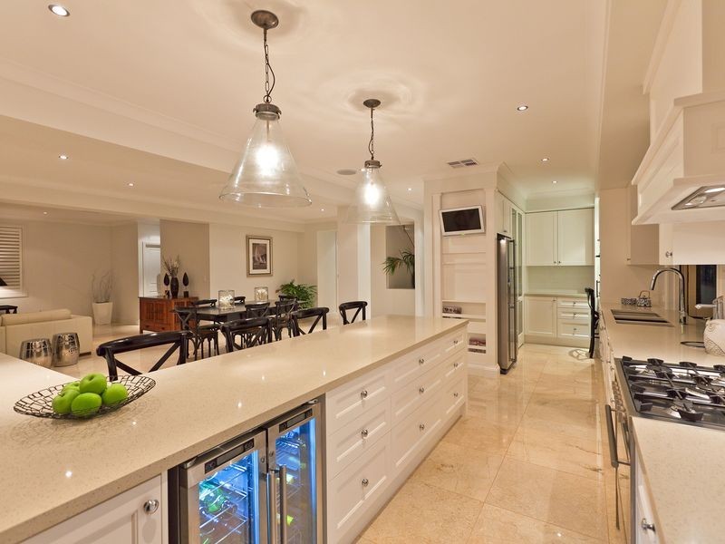 9 Caravel Court, Raby Bay QLD 4163