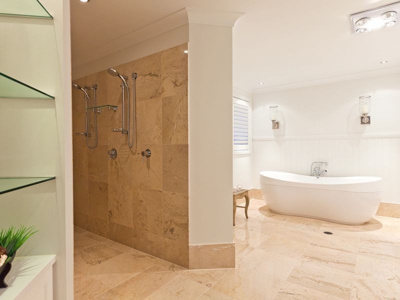 9 Caravel Court, Raby Bay QLD 4163