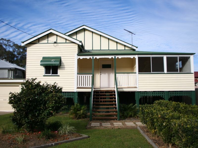 132 Main Street, Redland Bay QLD 4165