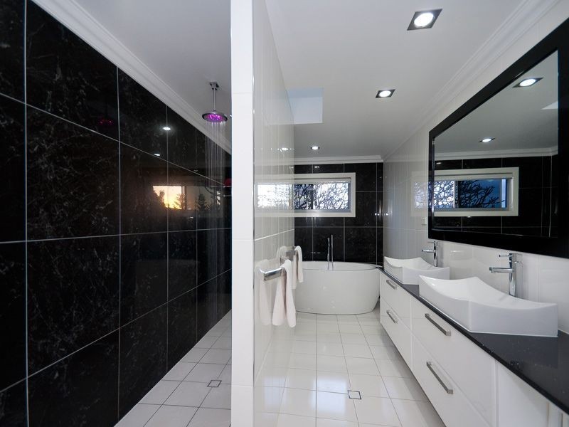 12 Wellesley Street, Wellington Point QLD 4160