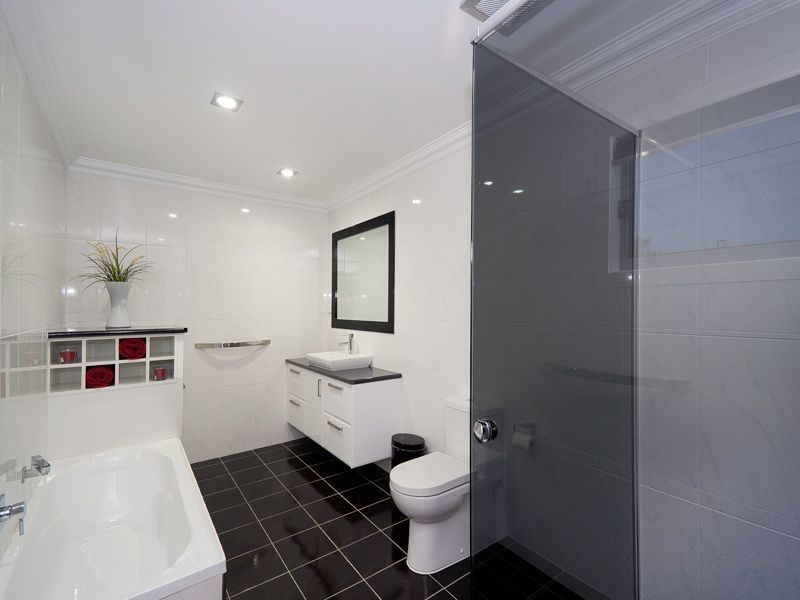 12 Wellesley Street, Wellington Point QLD 4160