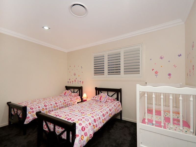 12 Wellesley Street, Wellington Point QLD 4160