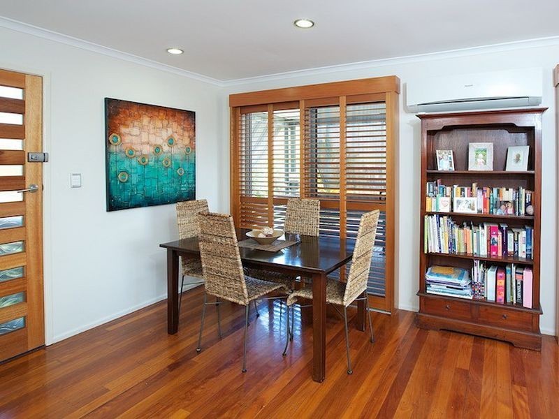18 Weinam Street, Redland Bay QLD 4165