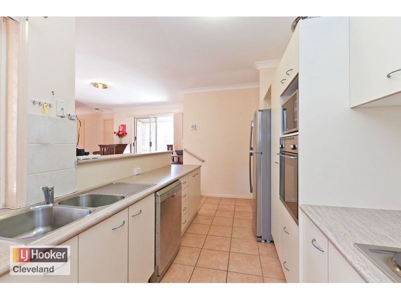 8 Buckler Court, Redland Bay QLD 4165