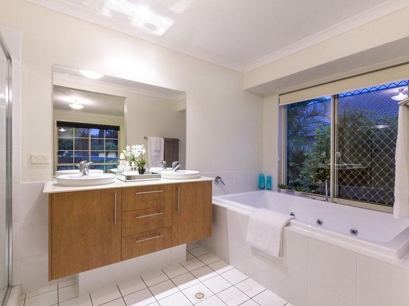 33 Whitby Place, Thornlands QLD 4164