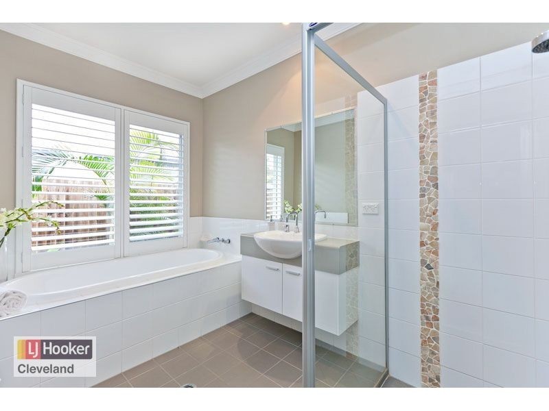 9 Denham Blvd, Redland Bay QLD 4165