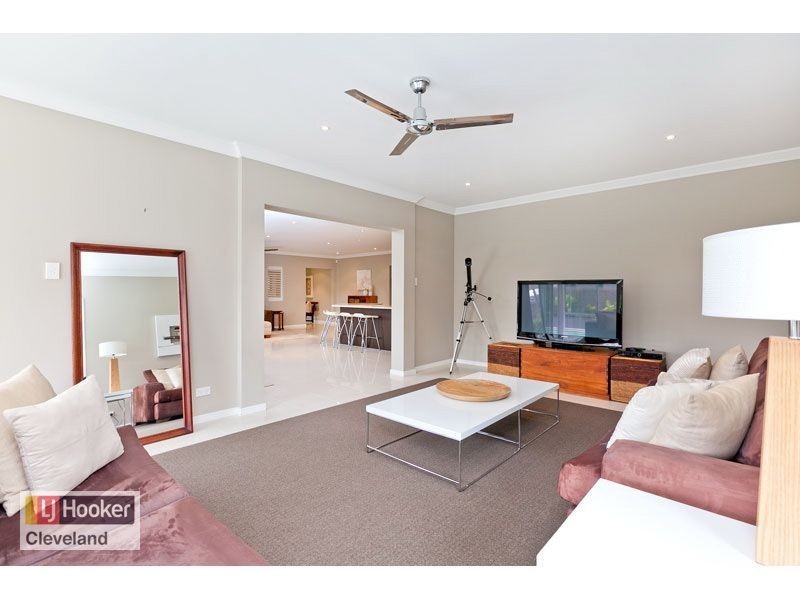 9 Denham Blvd, Redland Bay QLD 4165