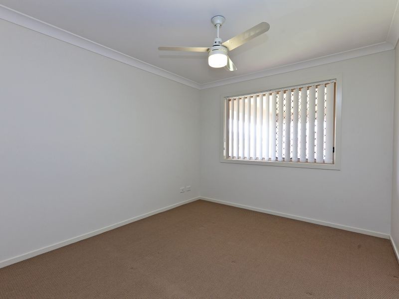 5 Magnetic Place, Redland Bay QLD 4165