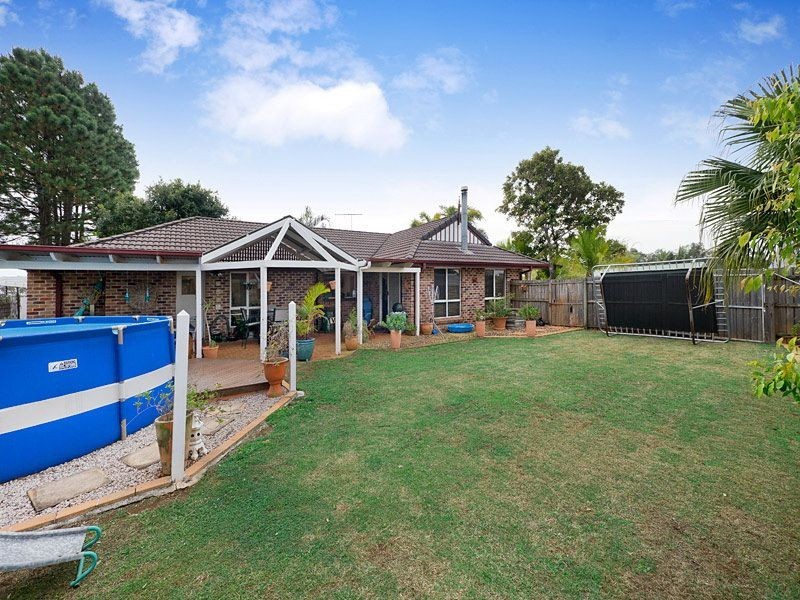 9 Gleneagles Court, Redland Bay QLD 4165