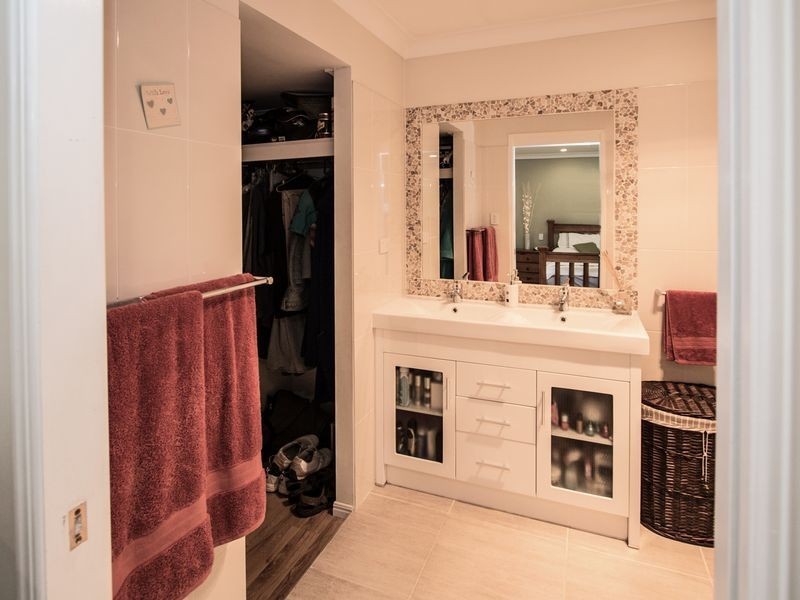 11 Dale Street, Capalaba QLD 4157