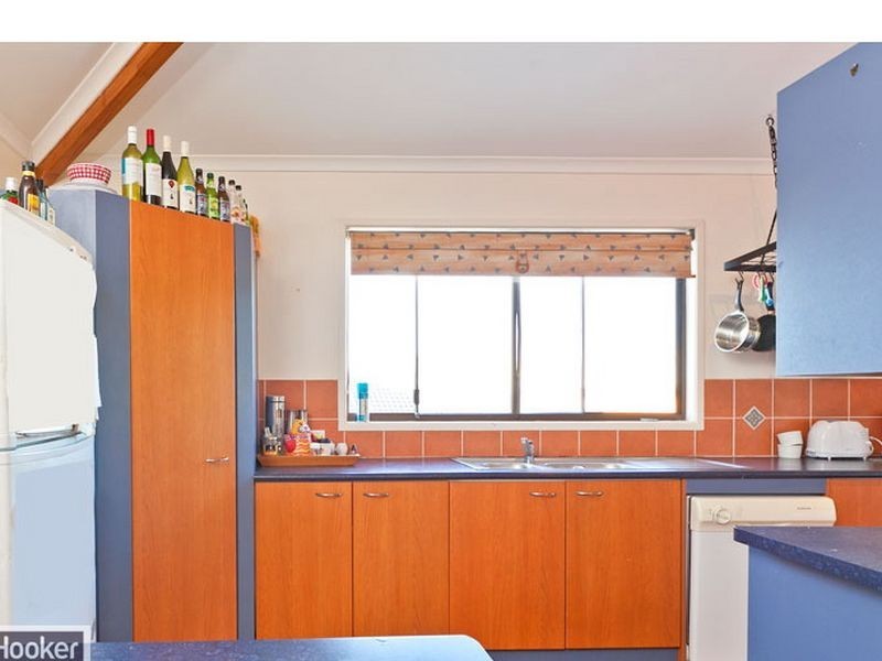 6 Courageous Court, Cleveland QLD 4163