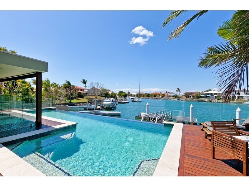 6 Captains Court, Raby Bay QLD 4163