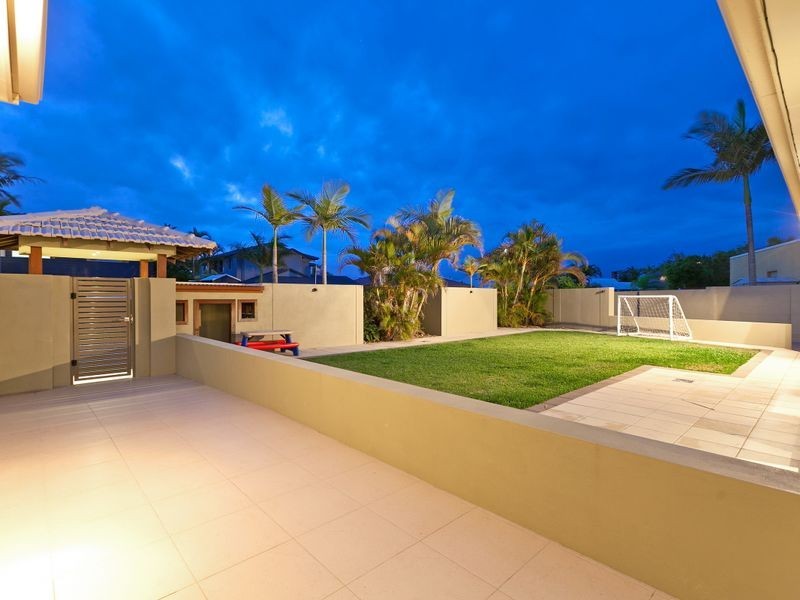 6 Captains Court, Raby Bay QLD 4163