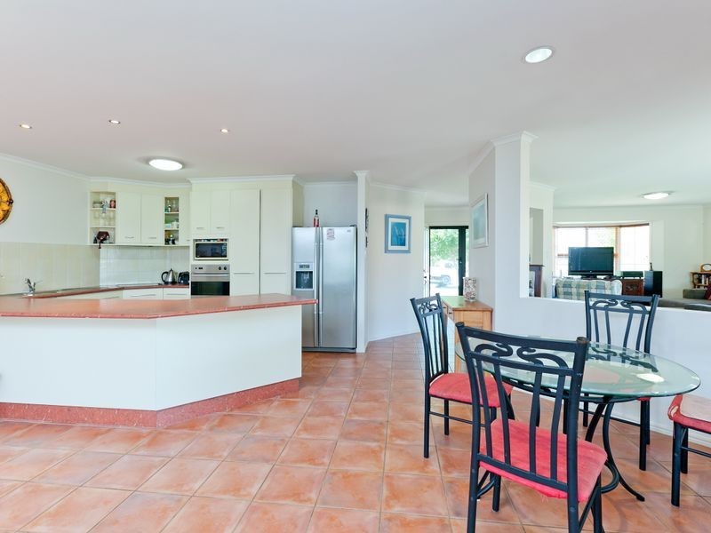 11 Genevieve Court, Wellington Point QLD 4160